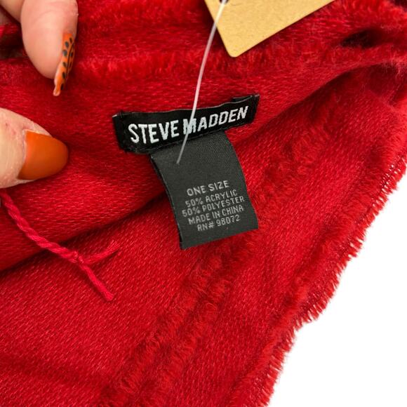 NEW Steve Madden Cozy Blanket Scarf with Fringe Trim in Winter Red Oblong NWT - Picture 14 of 16